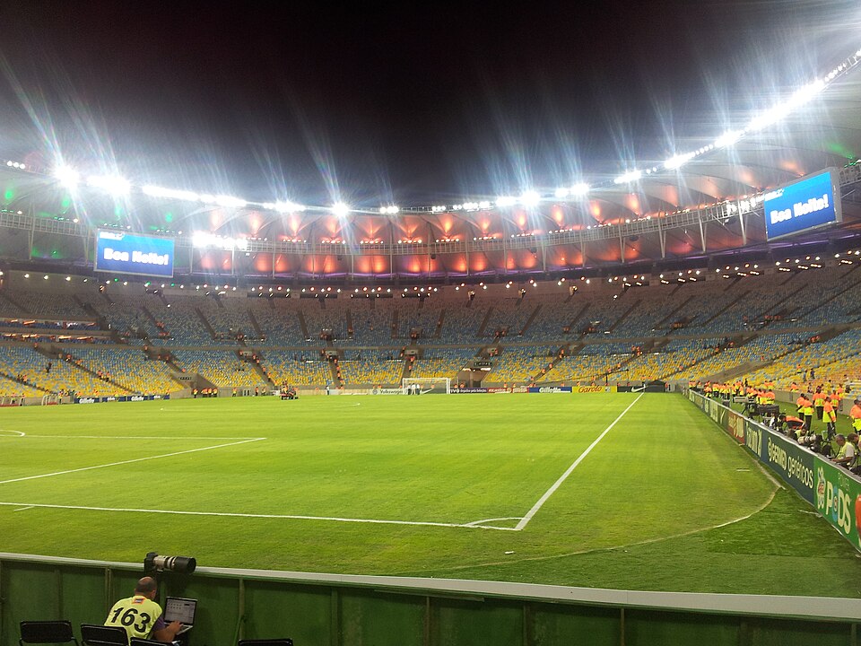 Atmósfera nocturna en el estadio de Coritiba